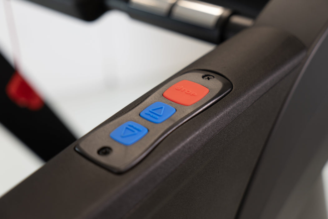 BH Fitness: RS2000 Multimedia Treadmill - 2 Year Commercial Warranty