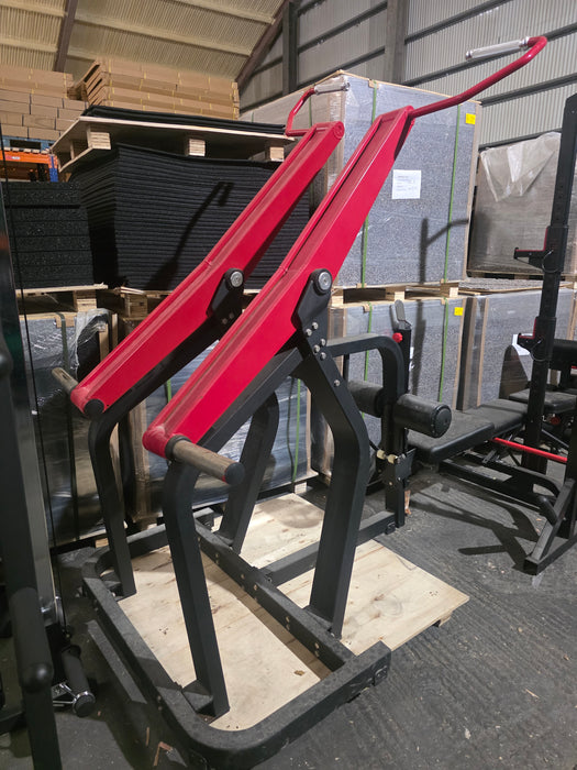 Pre-Loved Independent-Arm Plate-Loaded Lat Pulldown Machine